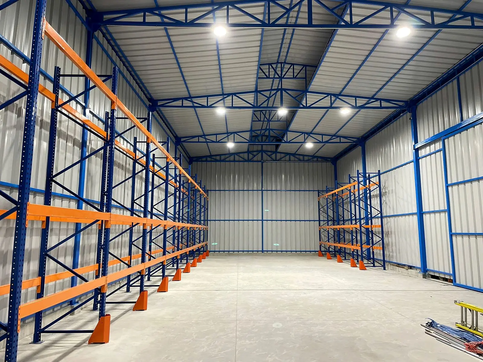 Nave industrial y racks para Backus en Ica