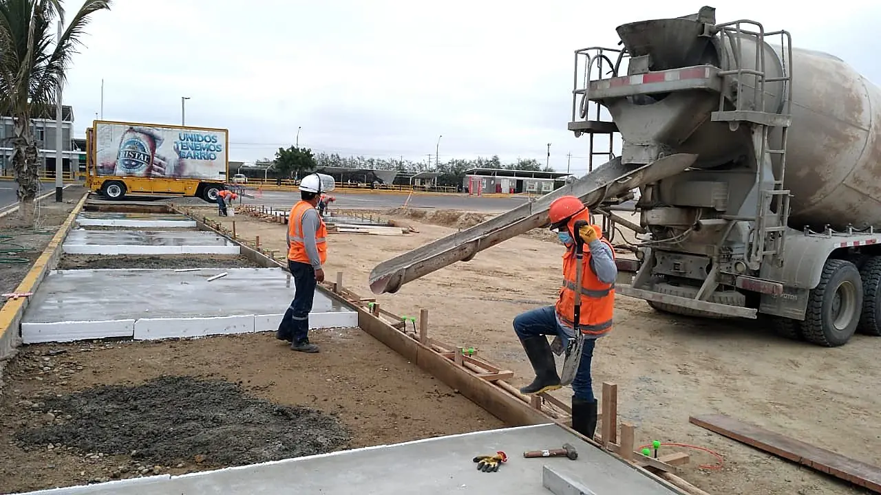Losa de concreto para Backus en Piura